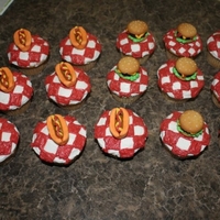 1321824997.jpg bbq themed cupcakes