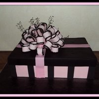 Gift Box Cake 