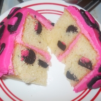 Cheetah Print Cake-Inside&out Cheetah print cake...next time i will have to add more "cheetah prints" :) lol