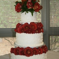Rose Dream Strawberry cake with buttercream icing. The flowers really were beautiful on this cake.