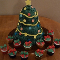 Christmas Tree And Cupcake Presents 