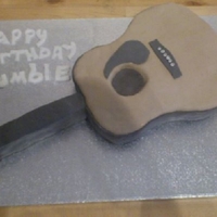 Acoustic Guitar Cake 