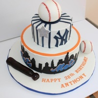 Mets And Yankees Theme Cake Mets and Yankees theme cake