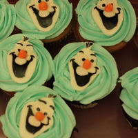 "frozen" Olaf Themed Cupcakes 