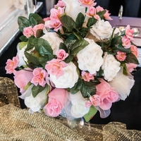 Cupcake Bouquet The white roses are the cupcakes, roses out of buttercream