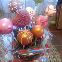 Valentines Cake Balls Valentine's cake balls