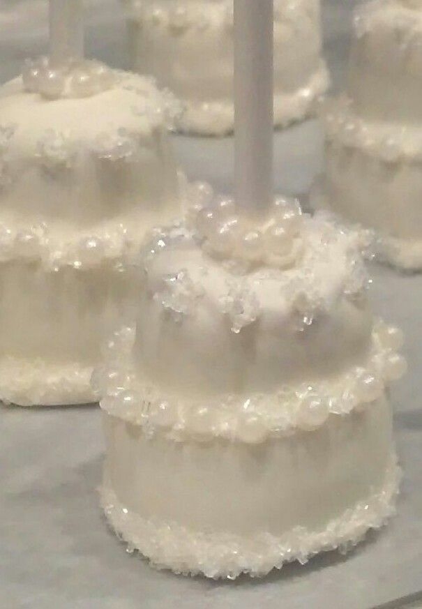 First Cake Pops I Have Done Thanks To Bakerella For The Inspiration First cake pops I have done. Thanks to Bakerella for the inspiration!!!!