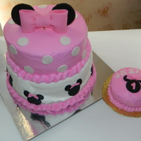 Minnie Mouse Minnie mouse cake with smash cake