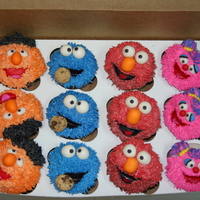 Sesame Street Cupcakes The mouths on these cupcakes were a bit of a learning experience, but I think I figured them out by the end. Mouths, eyes and noses were...