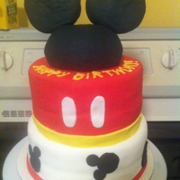 Mickey Mouse Cake This was for my aunt who loves mickey mouse! :)