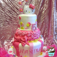 Hello Kitty Cake 