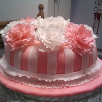 Class 2 This is my final cake in the second class I took. Wilton course 3