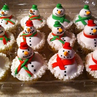 Snowman Christmas Cupcakes Snowman Christmas cupcakes