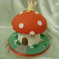 Fairy Toadstool Cake 