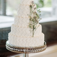 The Cake That Fell Ugh, its painful still to remember what happened to this cake but the quick version is that when I was less then a minute from the venue...