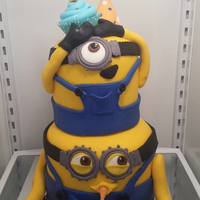 Dispicible Me Minions All fondant covered and fondant details