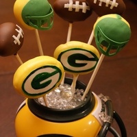 Go Packers! I had left over cake so I whipped these cake pops together for the game. I see ways of improving them, but for a quick last minute idea I&#...