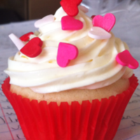 Mini Vanilla Cupcakes Topped With Cream Cheese Icing And Heart Sprinkles Mini Vanilla Cupcakes Topped with Cream Cheese Icing and Heart Sprinkles!