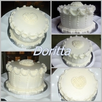 First Caked Piped With No Classes :) I just tried to pipe for first time with out take any classes, just looking a magazine, maybe i shouldnt try to do lambeth lace on my first...