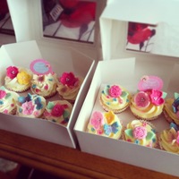 Mothers Day Cupcakes Fresh Cream Filled With Jam And Yummy Vanilla Flavour Eggless Sponge Mothers Day Cupcakes fresh cream filled with Jam and Yummy Vanilla Flavour eggless sponge