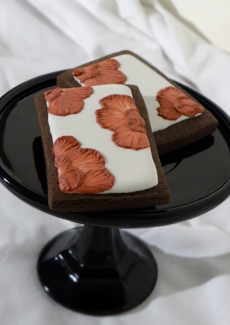 Dark Chocolate Cookie With Brush Embroidery Dark chocolate cookie with brush embroidery.