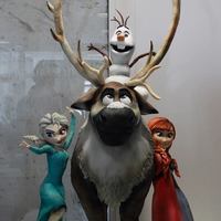 Disneys Frozen Cake Created For Disney Hq In London Featuring A Four Feet Tall Sven Elsa Anna And Of Course Olaf *Disney's Frozen cake created for Disney HQ in London featuring a four feet tall Sven, Elsa, Anna and of course Olaf.