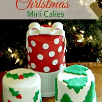 Christmas Mini Cakes By Sayitwithcakeorg Christmas Mini Cakes by sayitwithcake.org