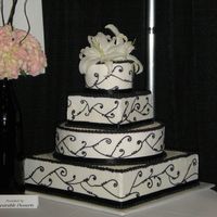 Black And White Another cake dummy... This one was used for a Bridal Show. My second wedding cake.