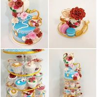 Vintage Inspired Cupcake Tower &lt;3 This was a Vintage inspired cupcake tower cake that i made for the Melbourne cake expo 2013 &lt;3