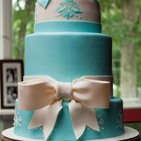 Pig Roast Baby Shower Cake - Yes That's A Roasted Pig! 