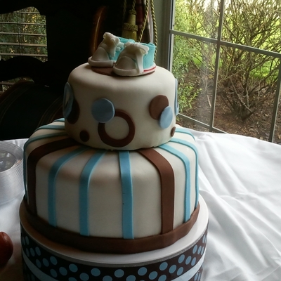Baby Shower Cake With Converse Shoes