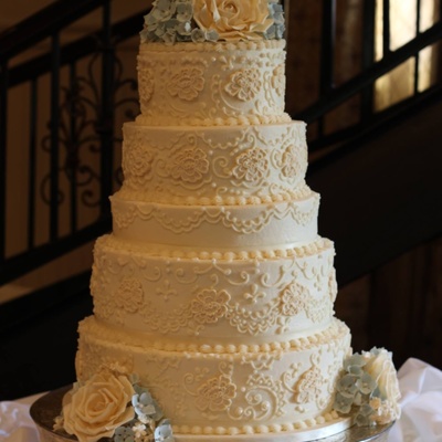 Floral Lace Wedding Cake