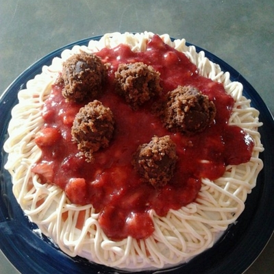 Large Spaghetti Cake