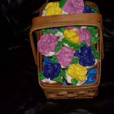 Cupcake Basket