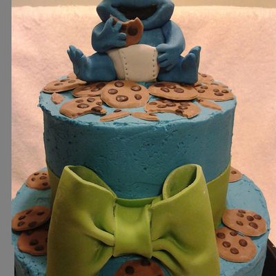 Monster Cookie Cake Decorating Photos