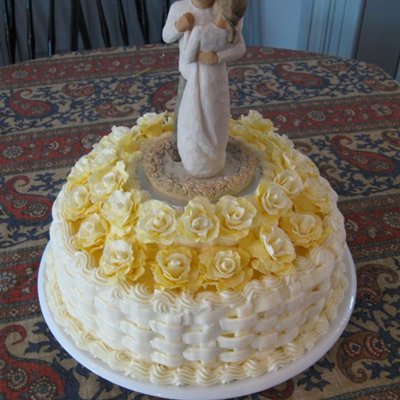 Gumpaste Roses Buttercream Basketweave