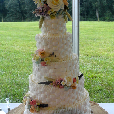 Basket Weave Wedding Cake