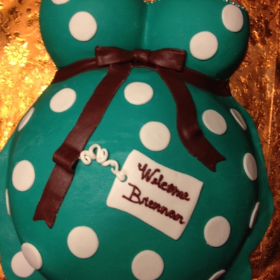 Pregnant Belly Cake