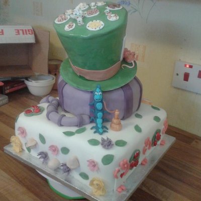 Alice In Wonderland Themed Cake