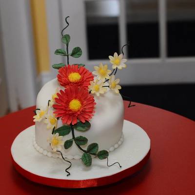 Birthday Cake With Gerbera Flower