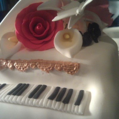 Piano Cake