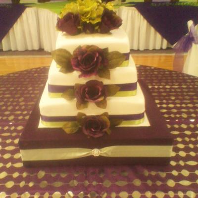 Plum & Sage Green Wedding Cake
