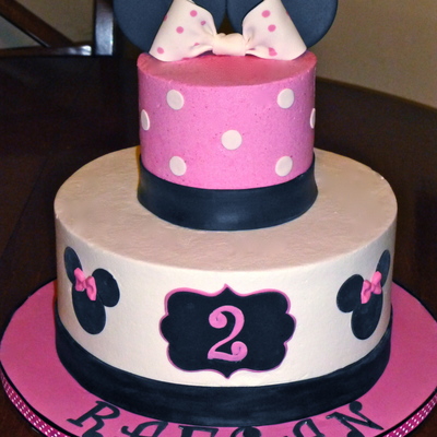 Minnie Mouse Themed Birthday Cake