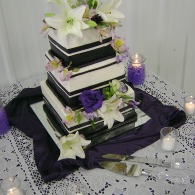 Square Cake In Plum With Lillies