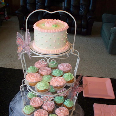 Pink/green Baby Shower Cake & Cupcakes