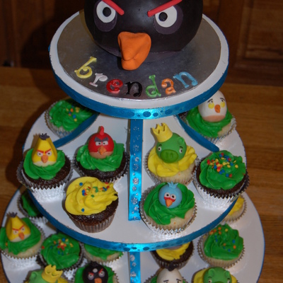 Angry Birds Cupcake Tower