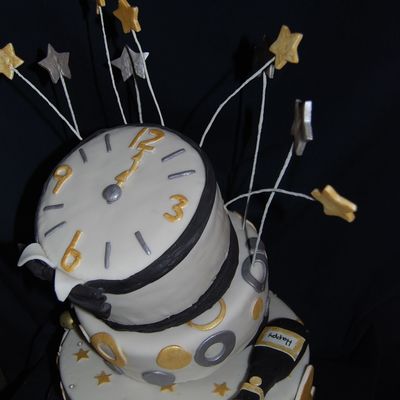 New Years Topsy Turvy Cake