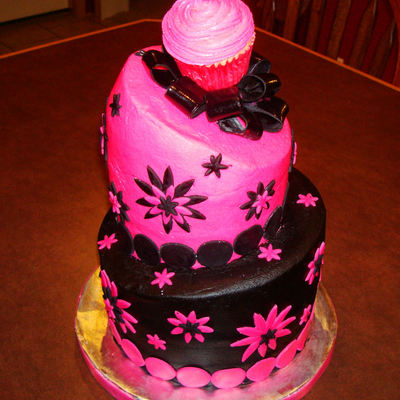 Pink And Black Topsy