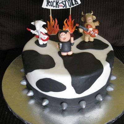 Rock With The Stock County Fair Cake