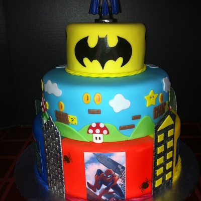 Super Heroes Cake